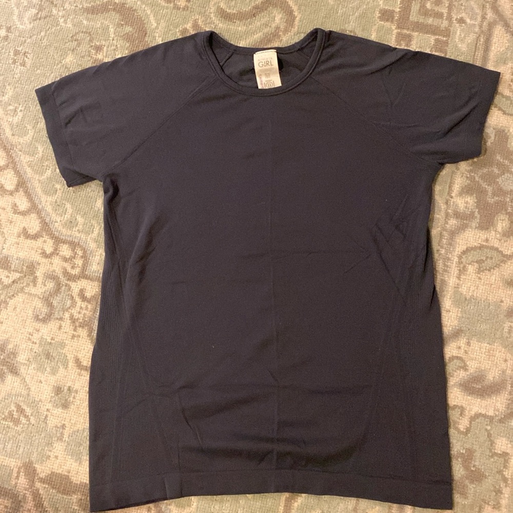 Athleta Girl Power Up Seamless Regular Length tee, size XL